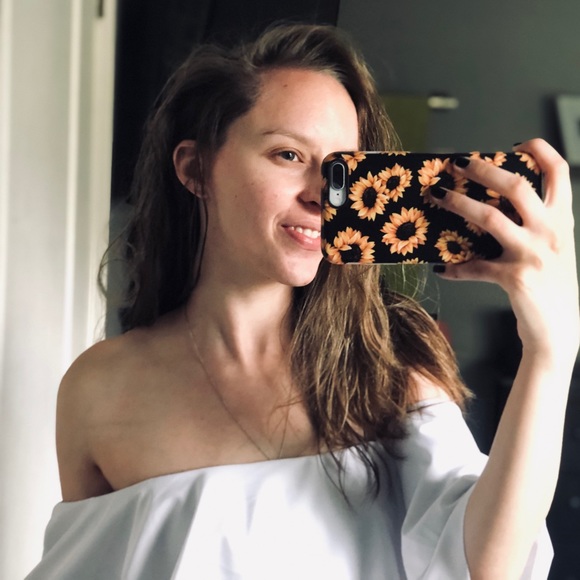 Meet your Posher, Mariah - Picture 1 of 1